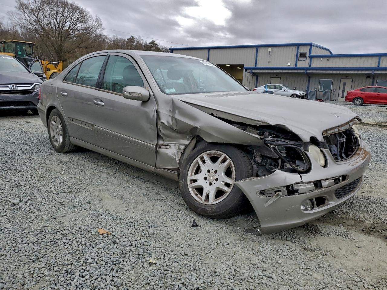 2003 Mercedes-Benz E 320 - Фото 4