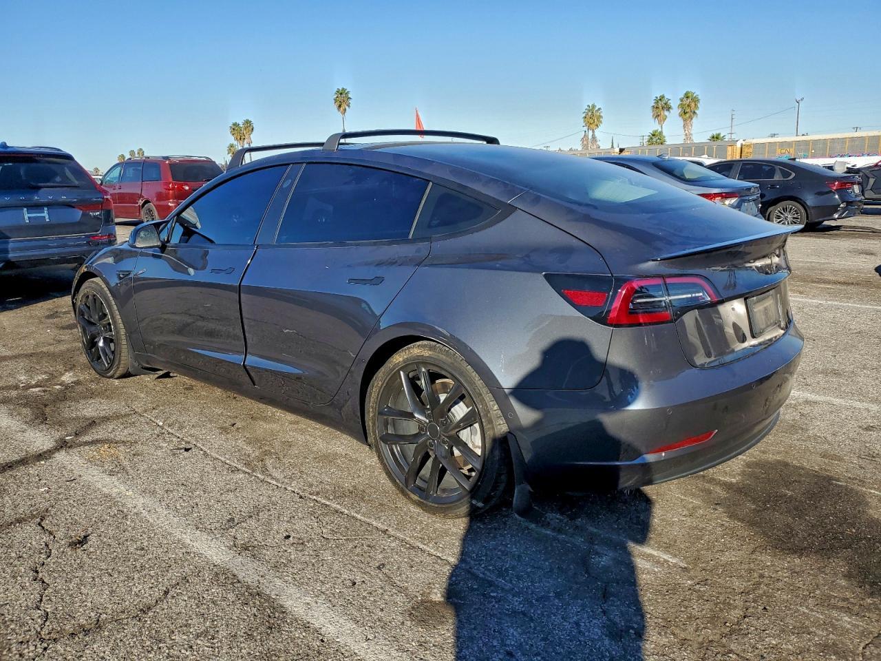 2019 Tesla Model 3 - Image 2