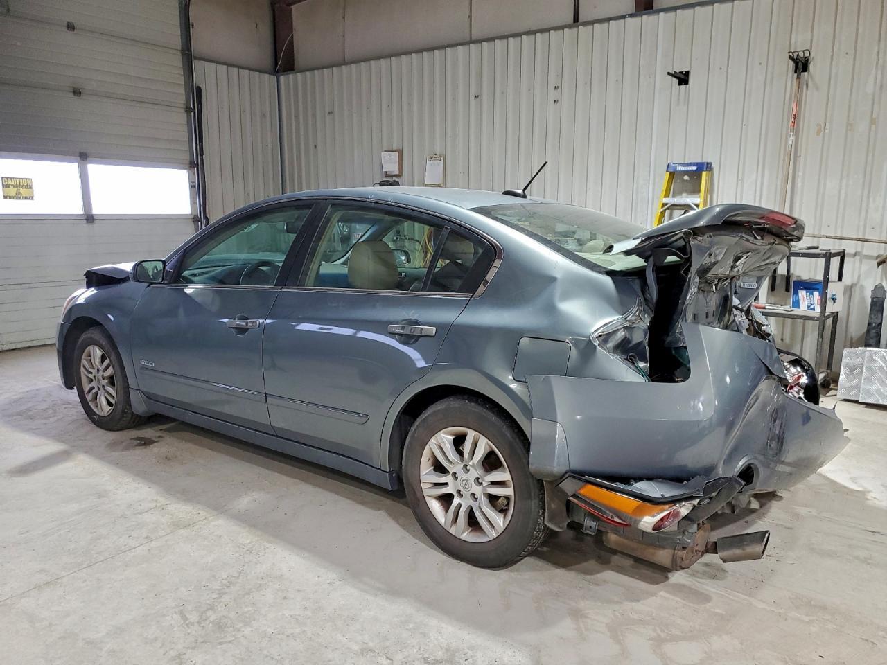 2011 Nissan Altima Hybrid - Фото 2