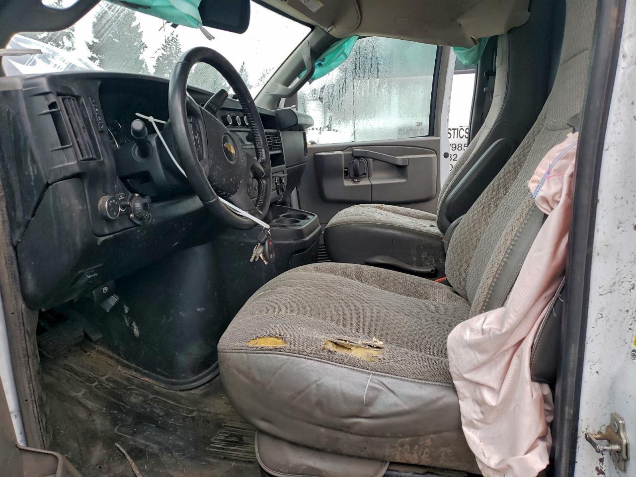 2022 Chevrolet Express G3500 Delivery Truck - Фото 7