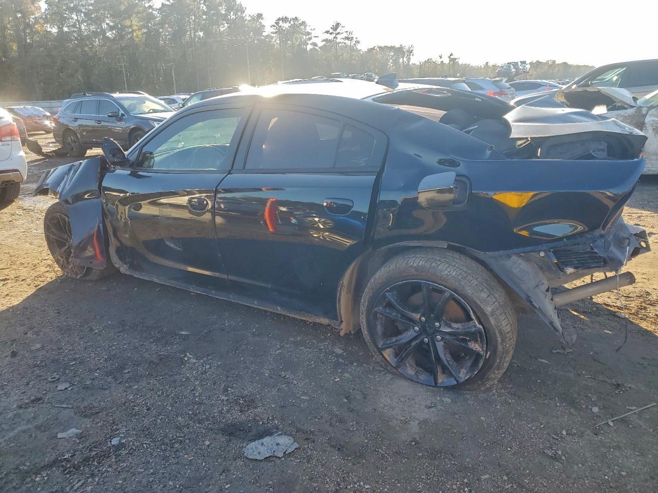 2016 Dodge Charger R/T - Image 2