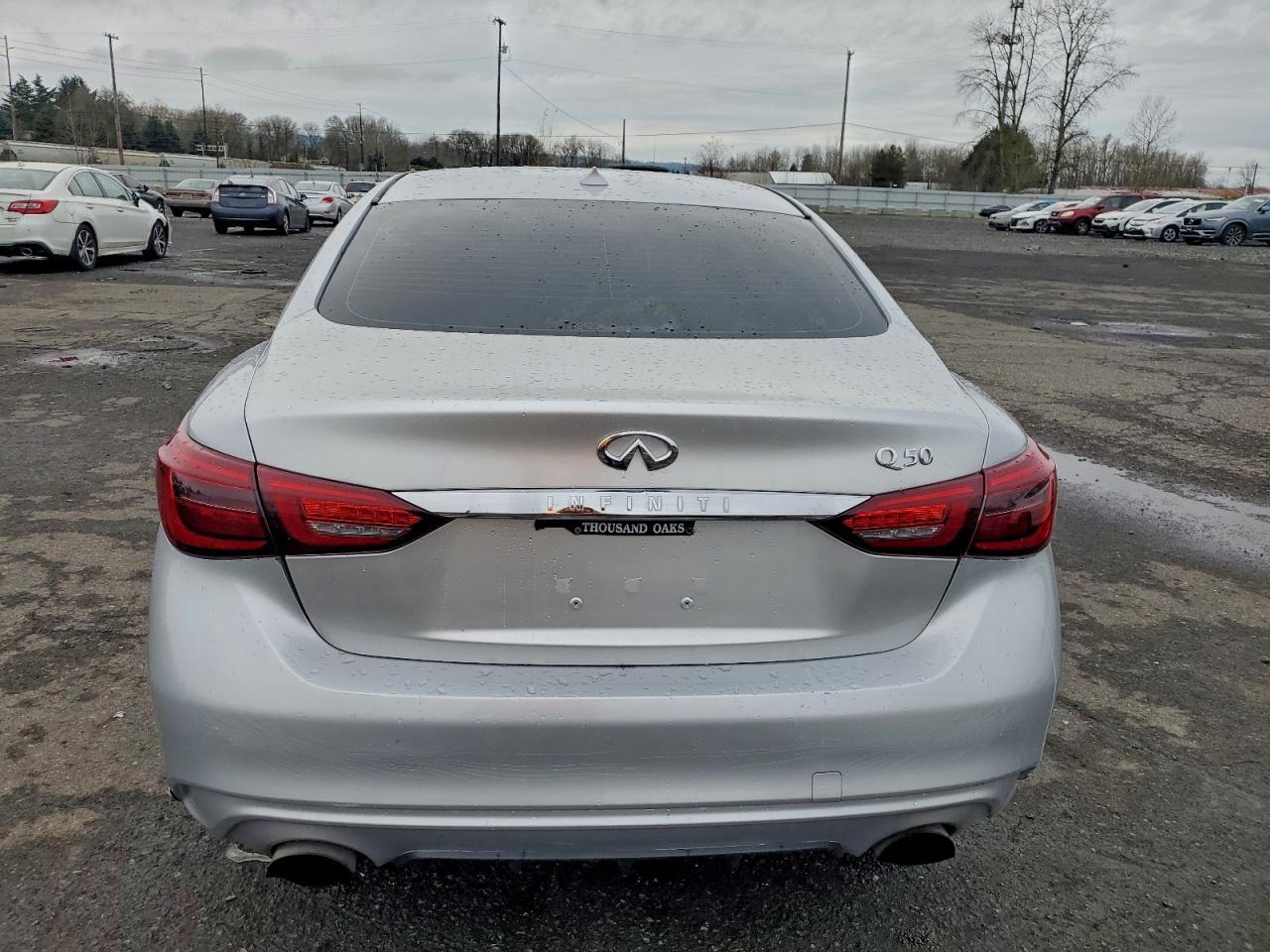 2018 Infiniti Q50 Luxe - Image 6