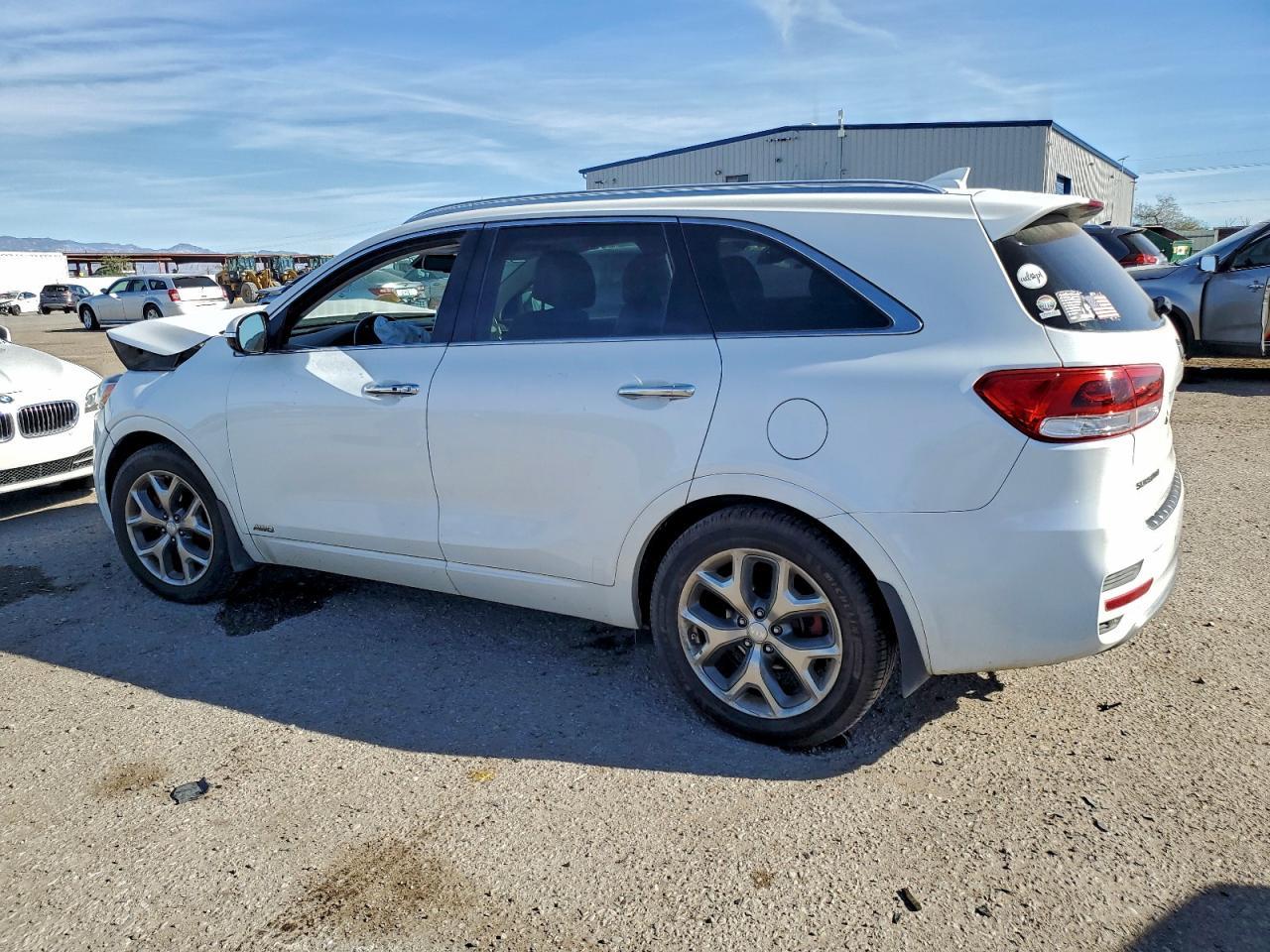 2017 Kia Sorento Sx - Image 2