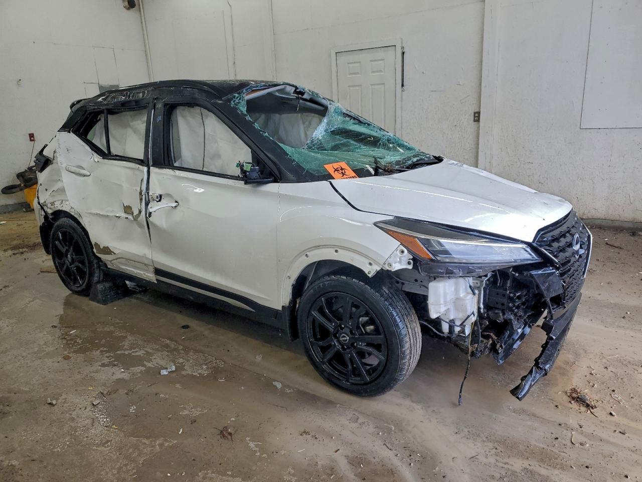 2023 Nissan Kicks Sr - Фото 4