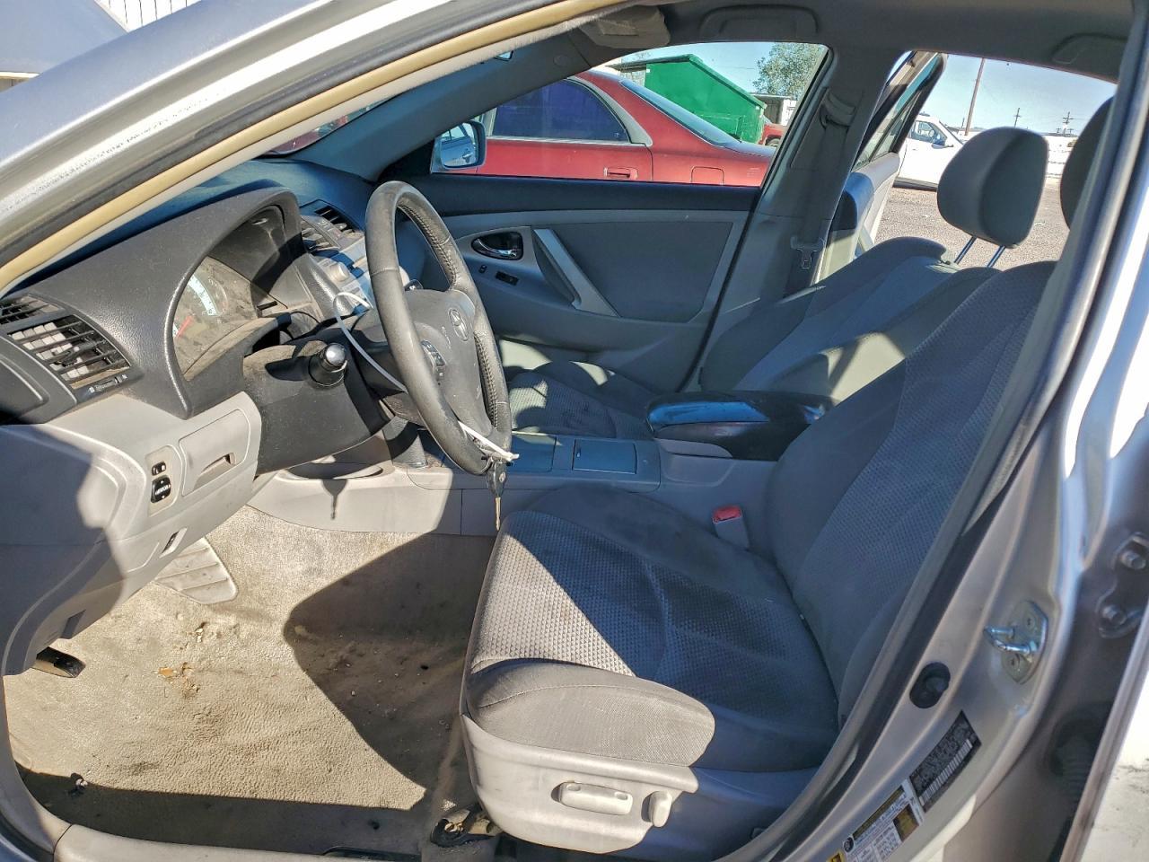 2010 Toyota Camry Base - Фото 7