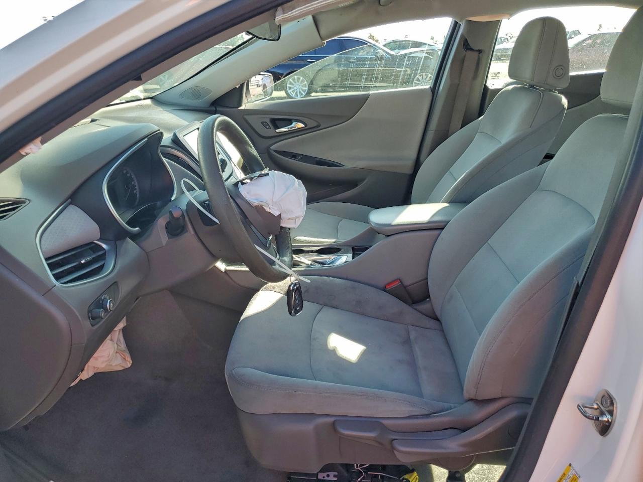 2018 Chevrolet Malibu Ls - Фото 7