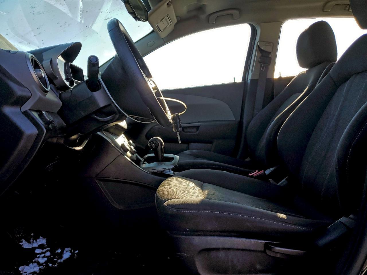 2015 Chevrolet Sonic Lt - Image 7