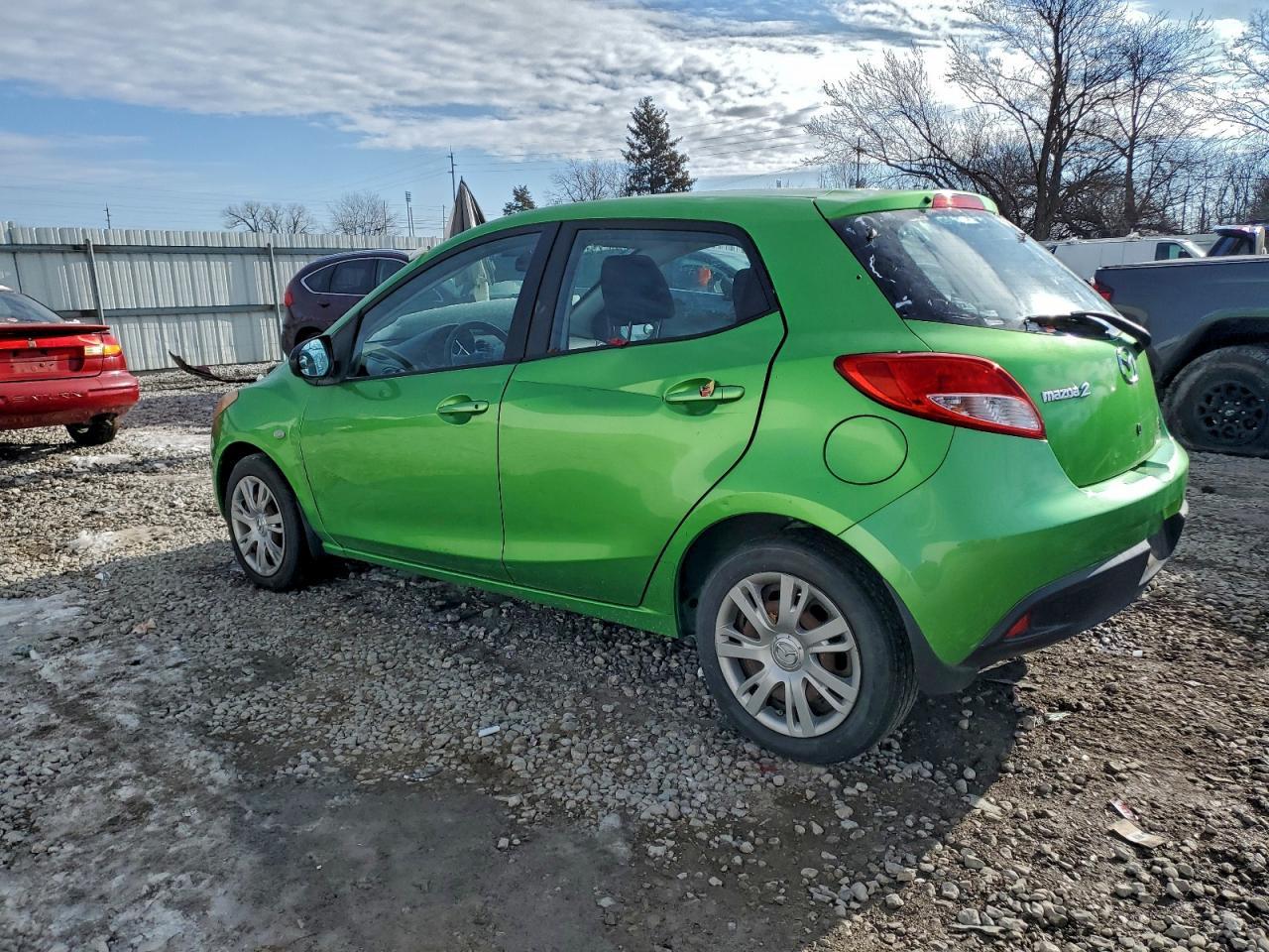 2013 Mazda Mazda2 - Image 2