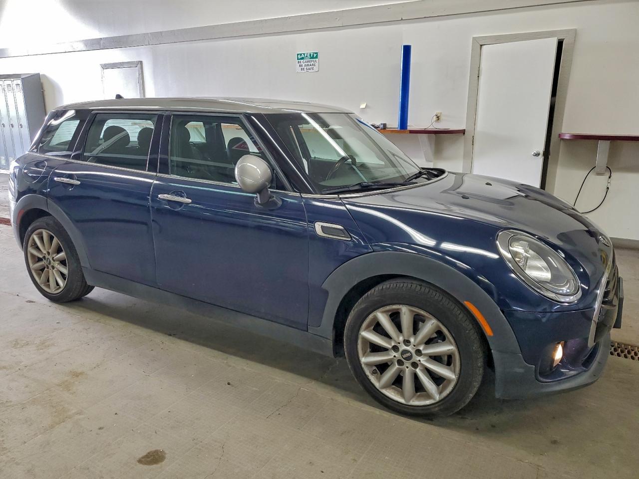 2016 Mini Cooper Clubman - Image 4