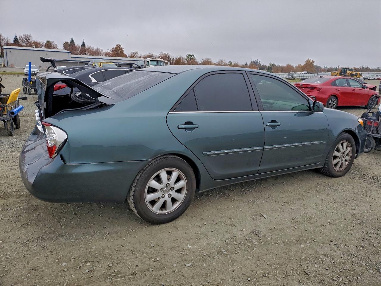 2002 Toyota Camry Le - Image 3