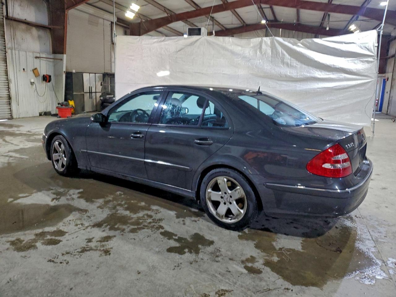 2004 Mercedes-Benz E 320 - Фото 2