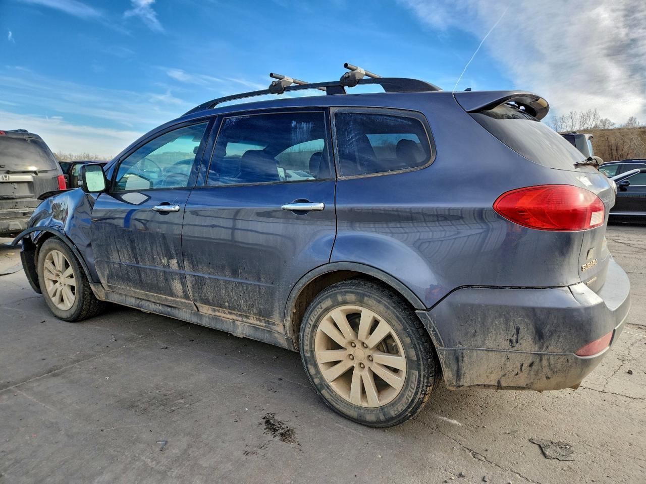 2014 Subaru Tribeca Limited - Image 2