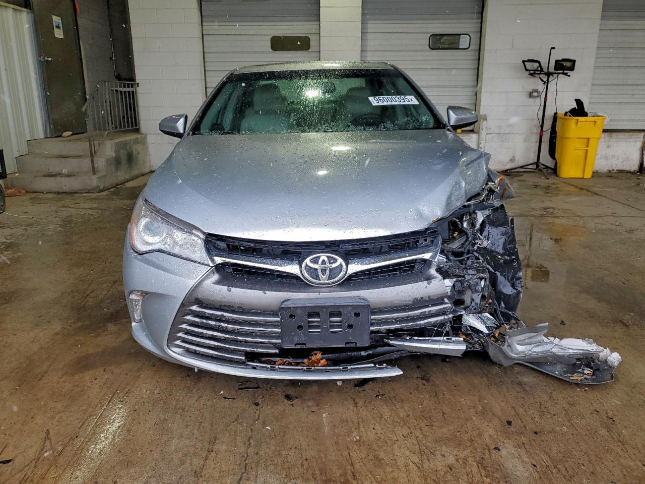 2017 Toyota Camry Le - Image 5