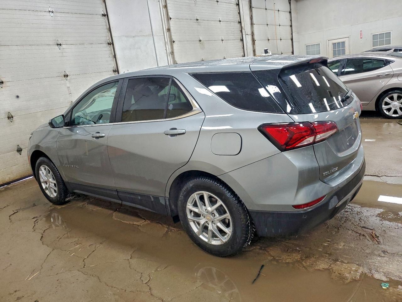 2023 Chevrolet Equinox Lt - Фото 2