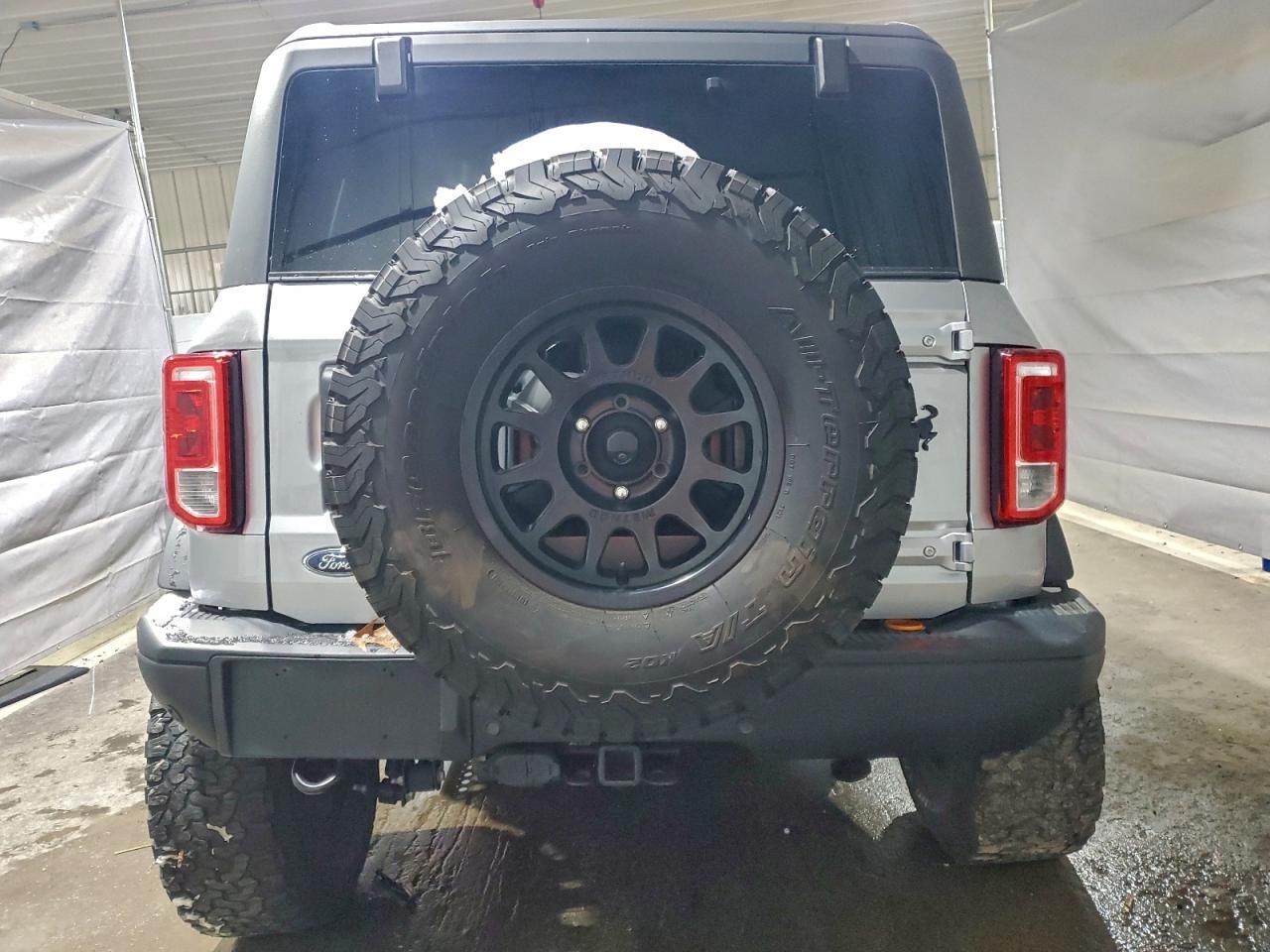 2022 Ford Bronco Base - Image 6