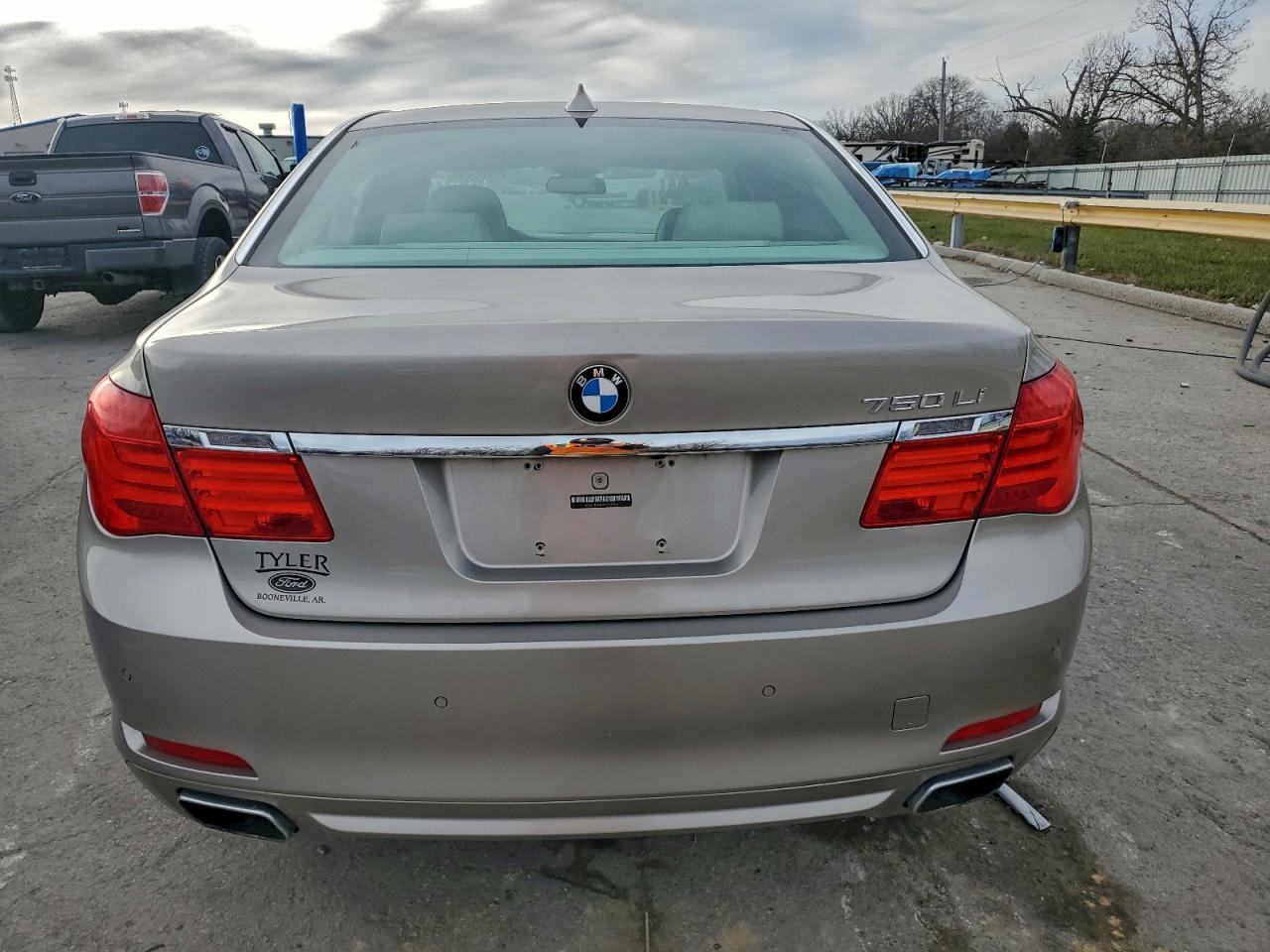 2009 BMW 750 Li - Image 6