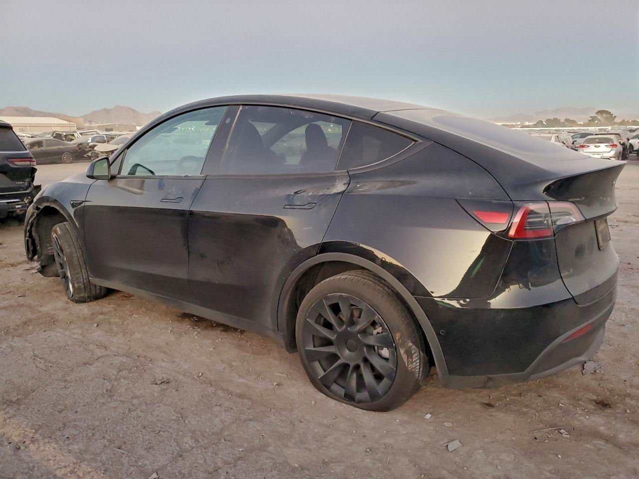 2022 Tesla Model Y - Image 2