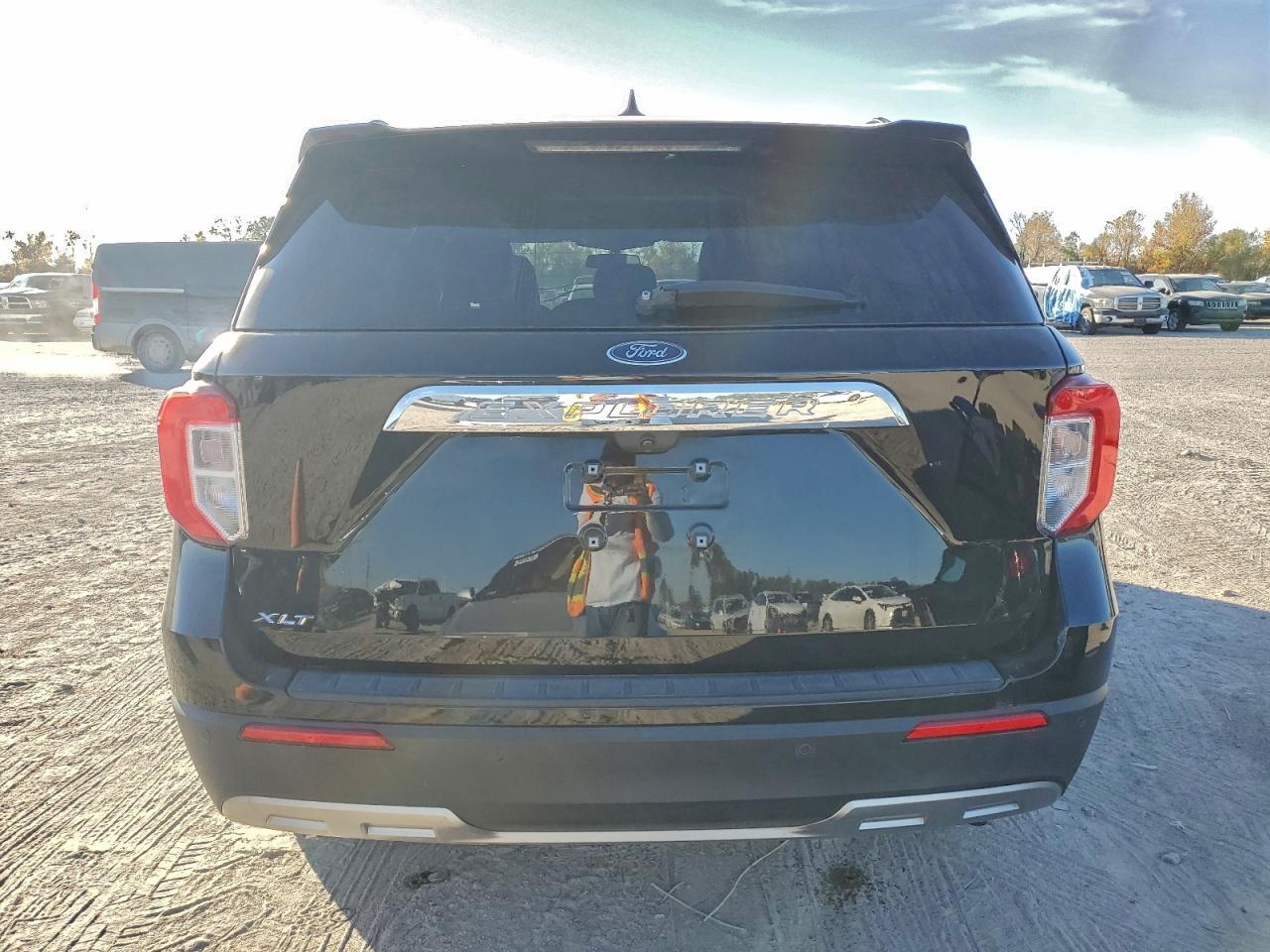 2023 Ford Explorer Xlt - Фото 6