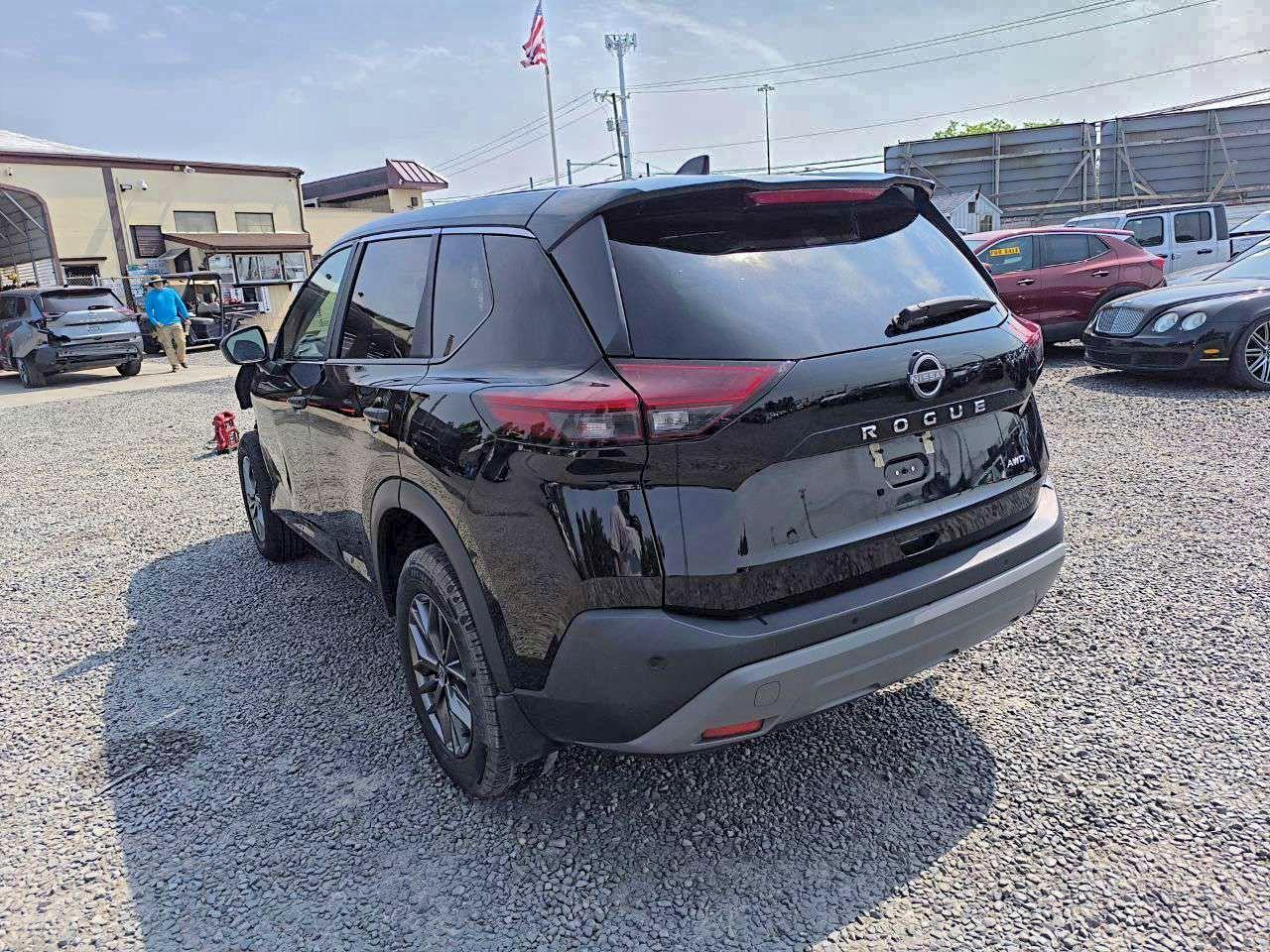 2023 Nissan Rogue S - Фото 2