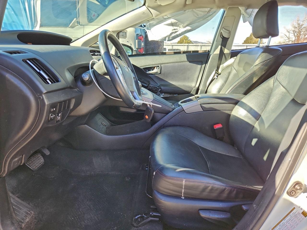 2013 Toyota Prius - Фото 7