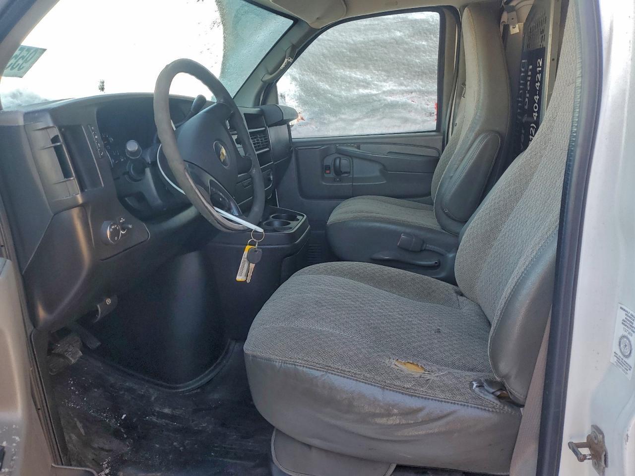 2014 Chevrolet Express G1500 Delivery Van - Фото 7