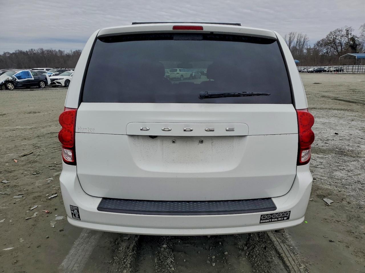 2019 Dodge Grand Caravan Sxt - Image 6