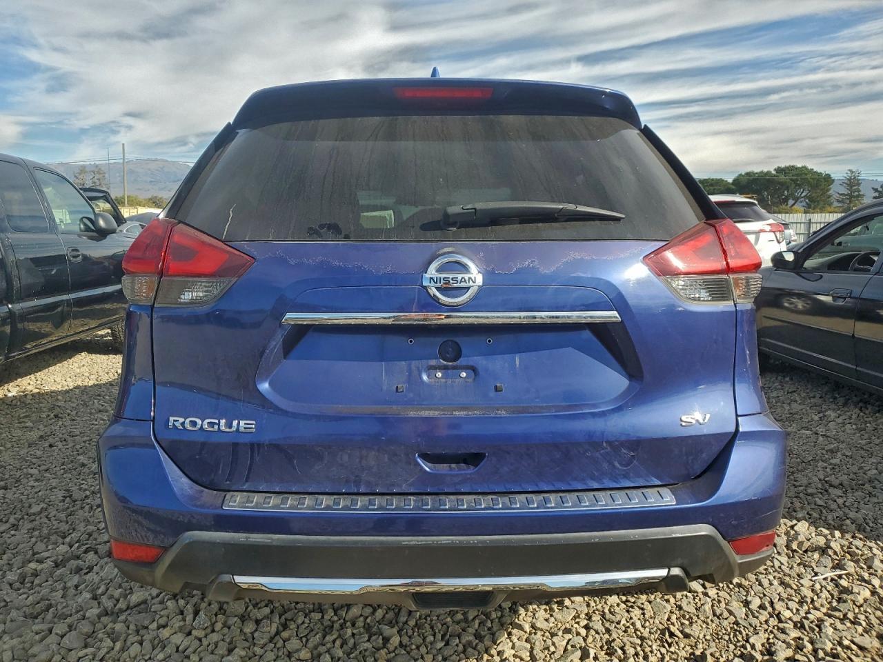 2018 Nissan Rogue S - Image 6