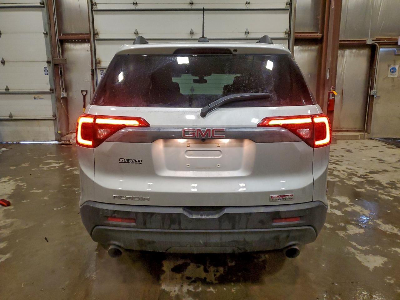 2018 GMC Acadia All Terrain - Image 6