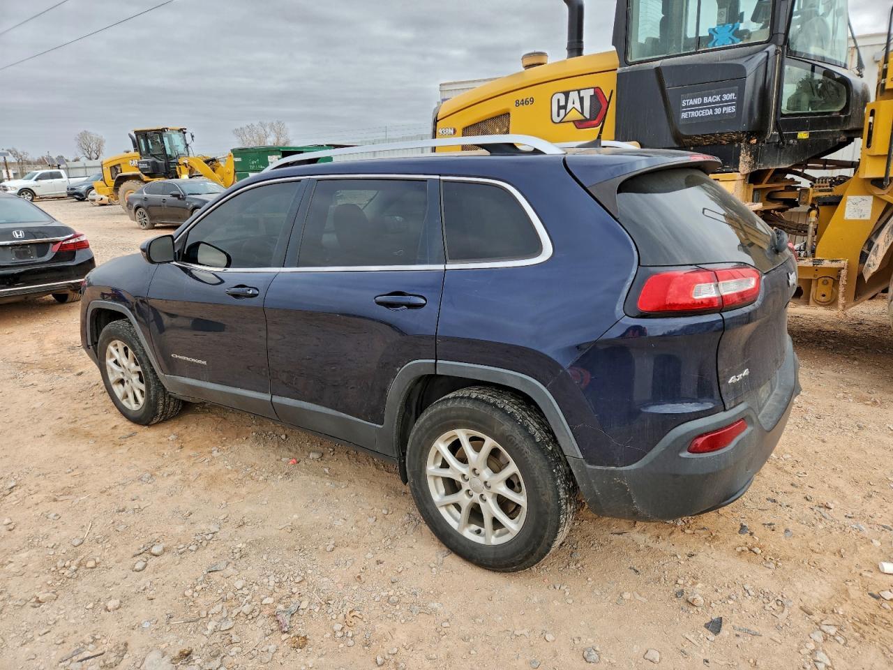 2016 Jeep Cherokee Latitude - Фото 2