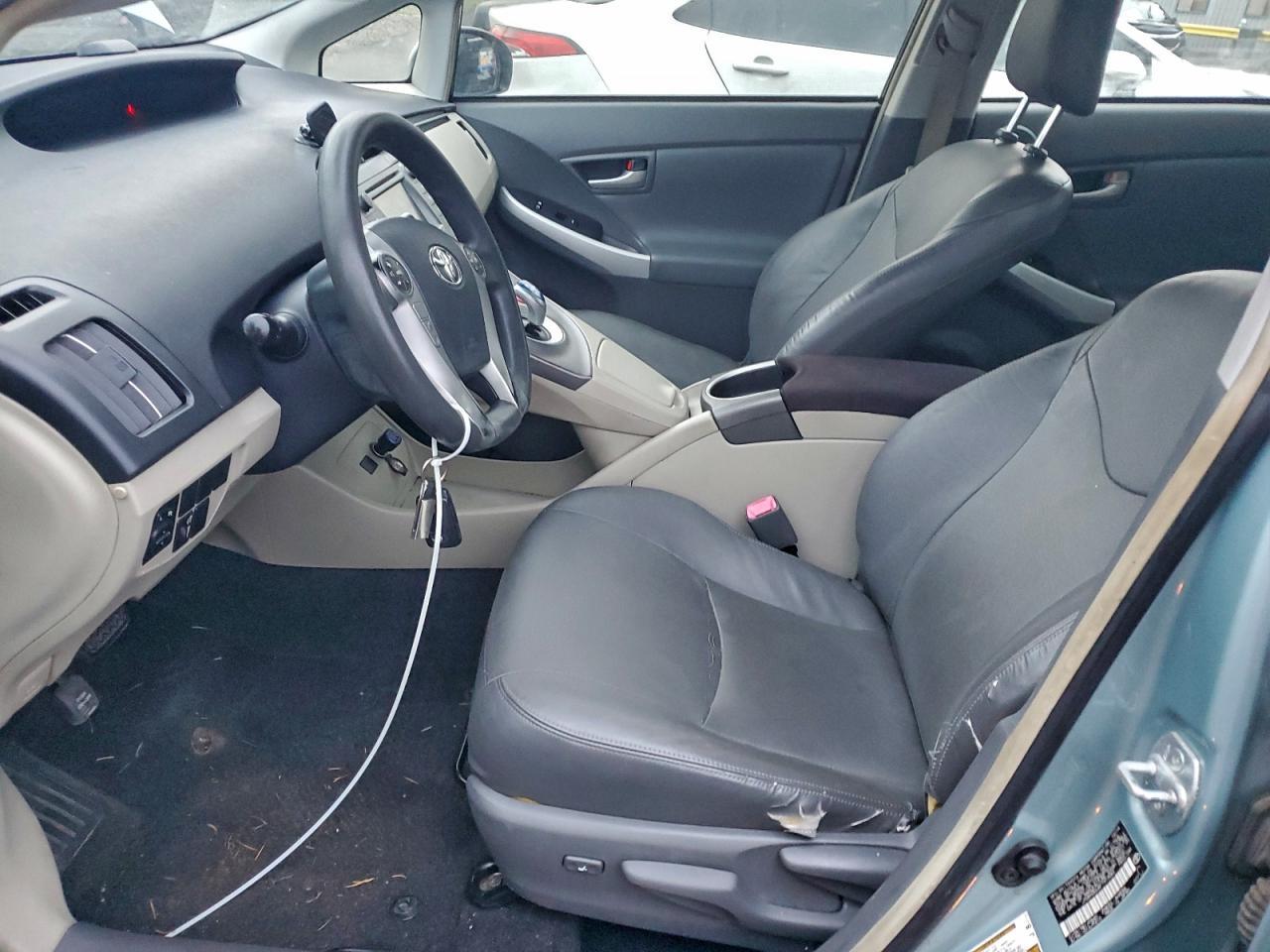 2015 Toyota Prius - Фото 7