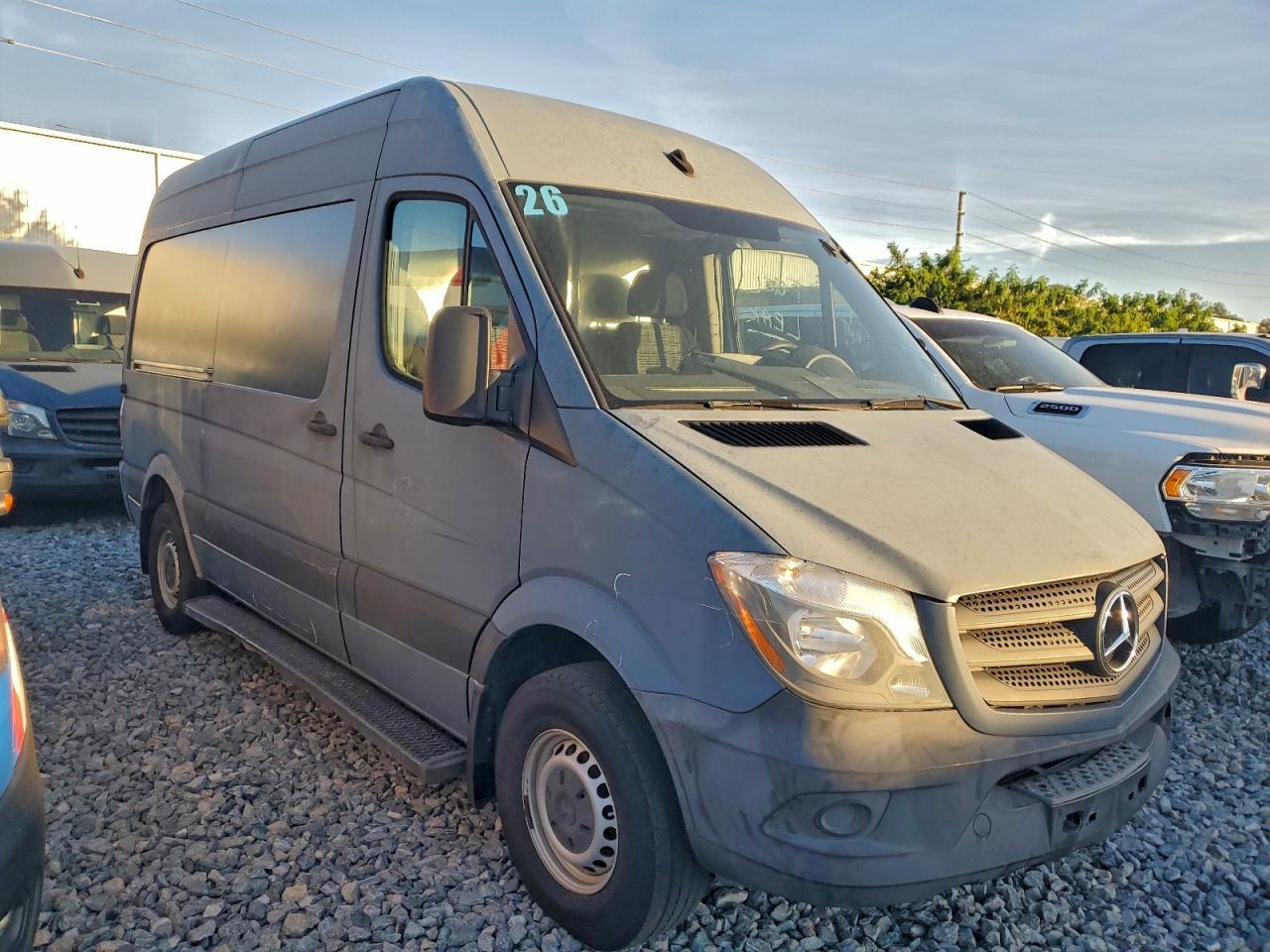 2018 Mercedes-Benz Sprinter 2500 - Фото 4