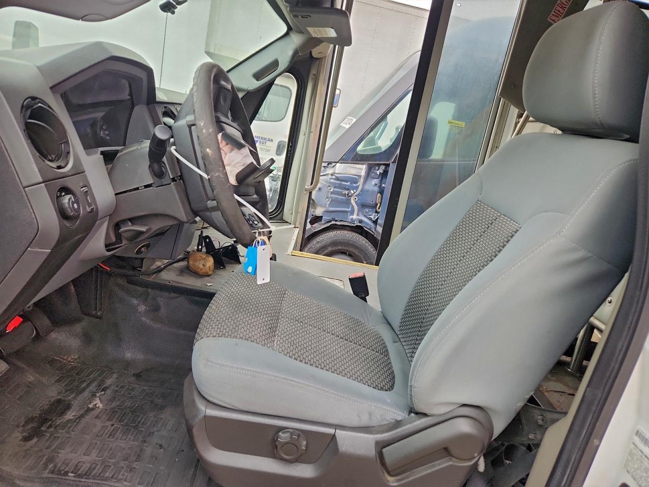 2016 Ford F550 Super Duty Shuttle Bus - Image 5