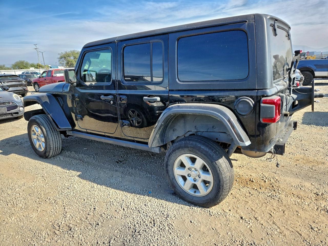 2018 Jeep Wrangler Unlimited Rubicon - Image 2