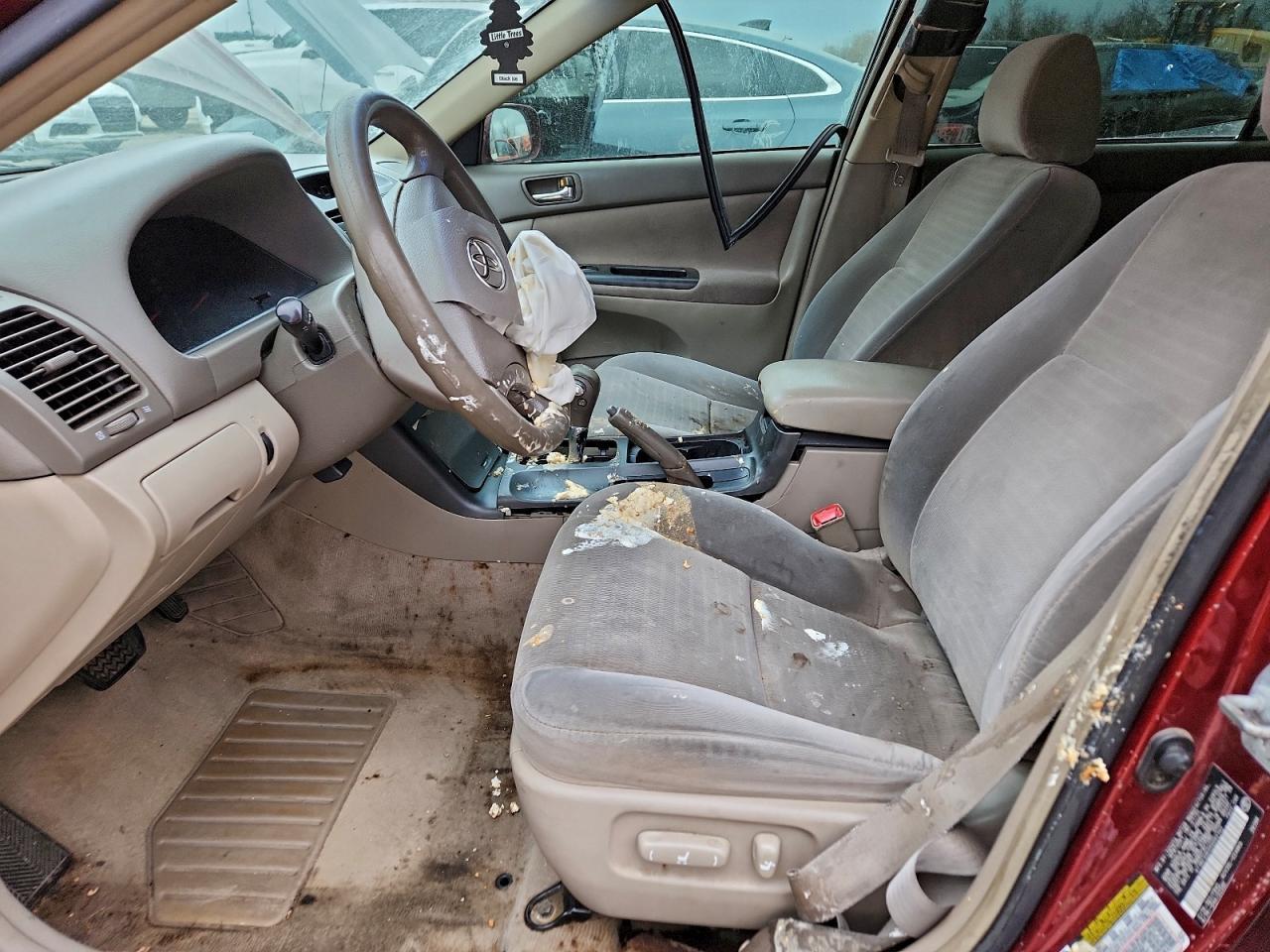 2005 Toyota Camry Le - Image 7