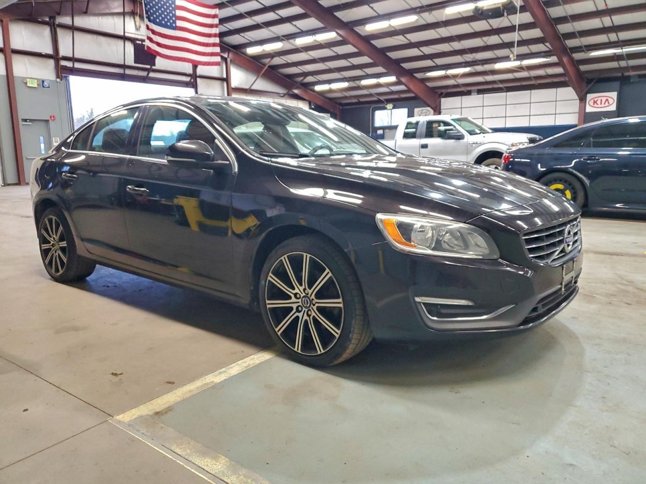 2015 Volvo S60 Premier - Image 4