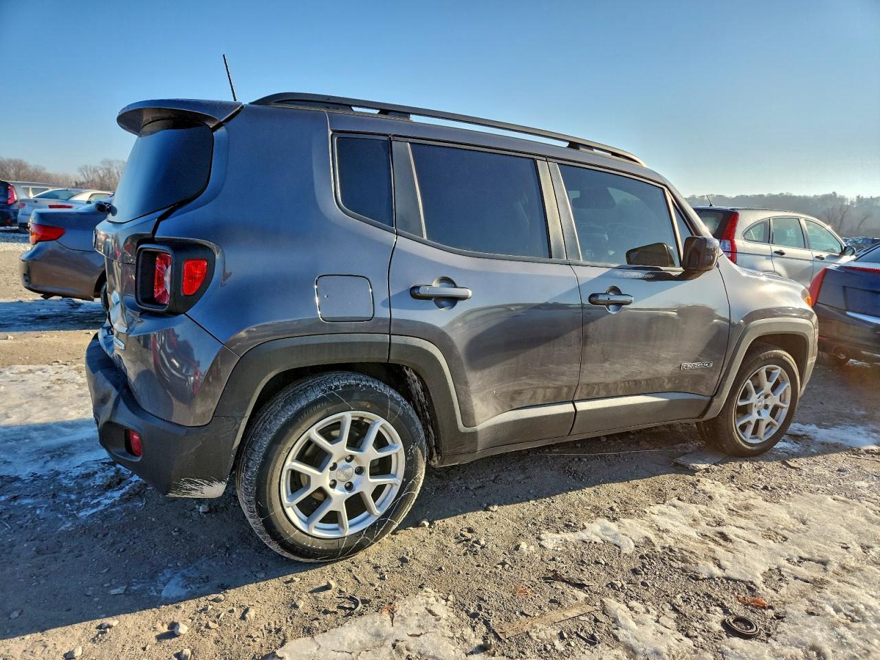 2020 Jeep Renegade Latitude - Фото 3