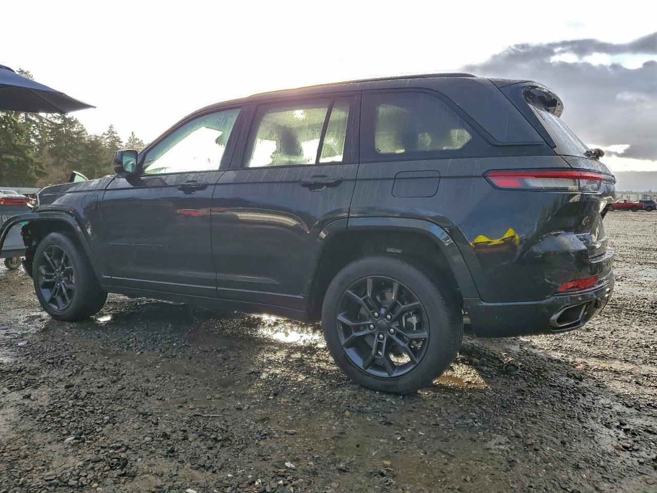 2024 Jeep Grand Cherokee Limited 4Xe - Image 2