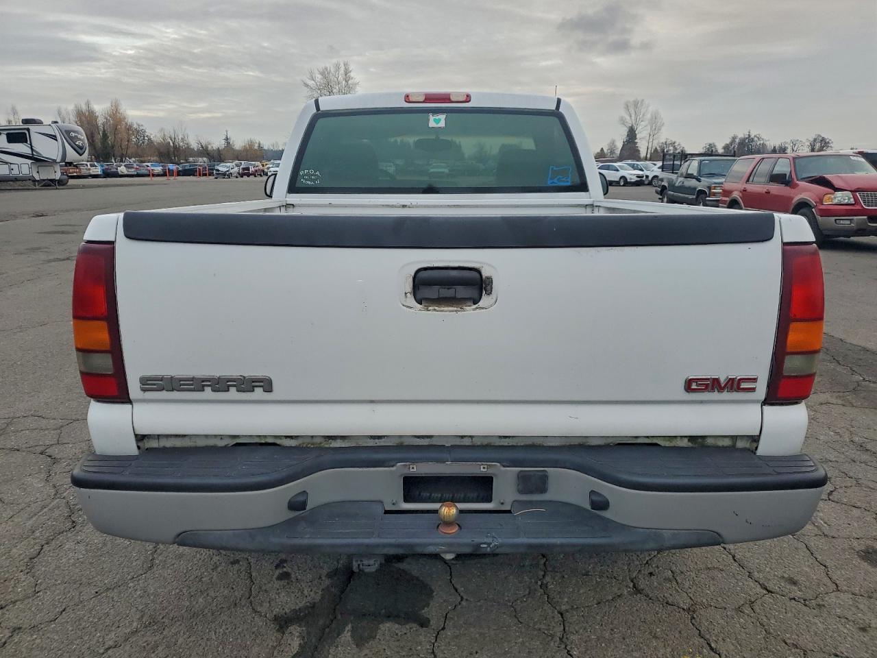 2003 GMC New Sierra C1500 - Image 6