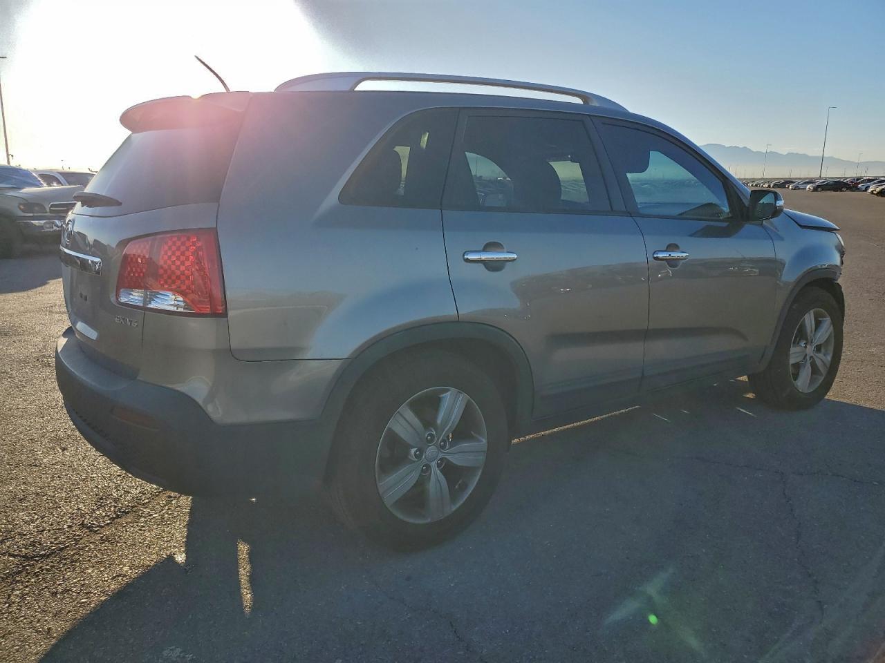 2012 Kia Sorento Ex - Фото 3