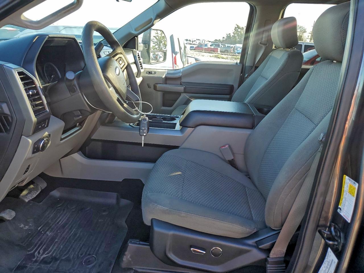 2019 Ford F250 Super Duty - Фото 7