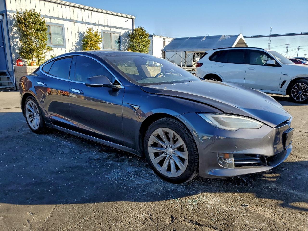 2018 Tesla Model S - Фото 4