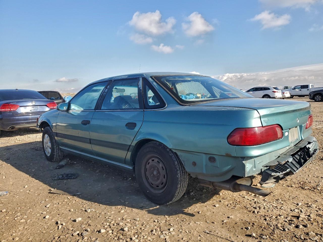 1993 Ford Taurus Gl - Image 2