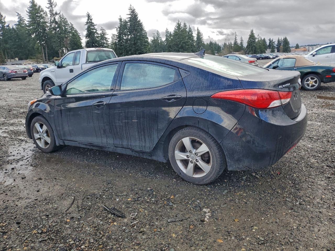 2013 Hyundai Elantra Gls - Image 2