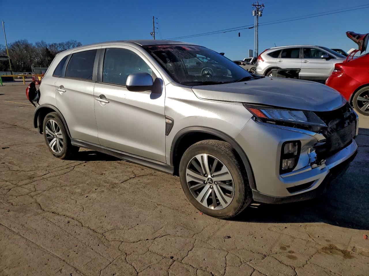 2022 Mitsubishi Outlander Sport Es - Фото 4
