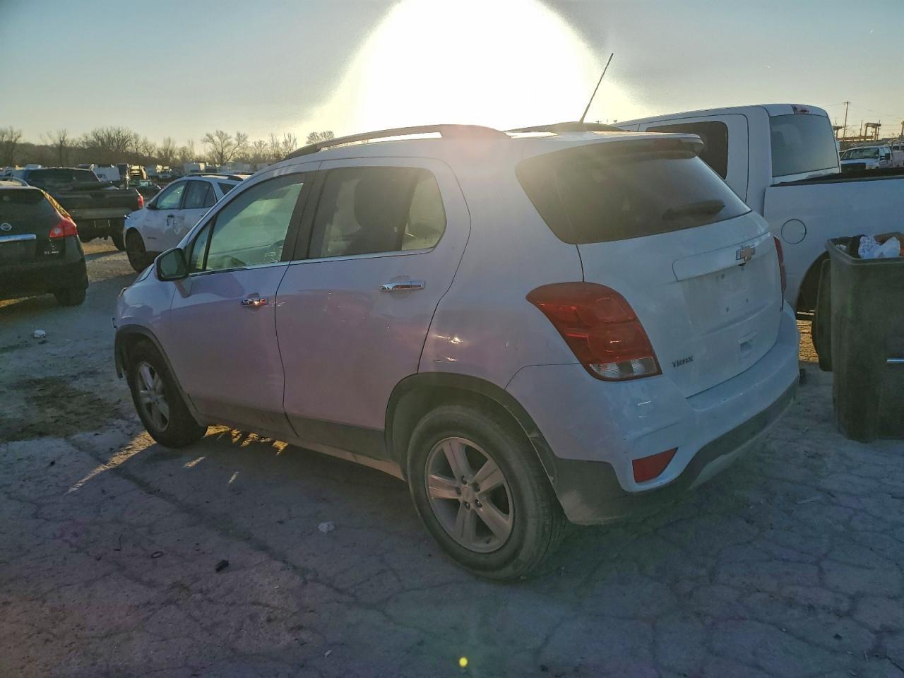 2020 Chevrolet Trax 1Lt - Фото 2