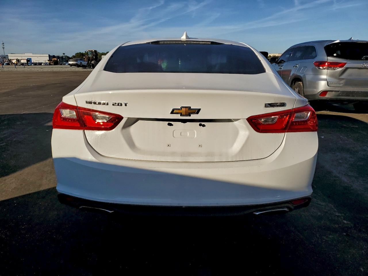 2016 Chevrolet Malibu Premier - Фото 6