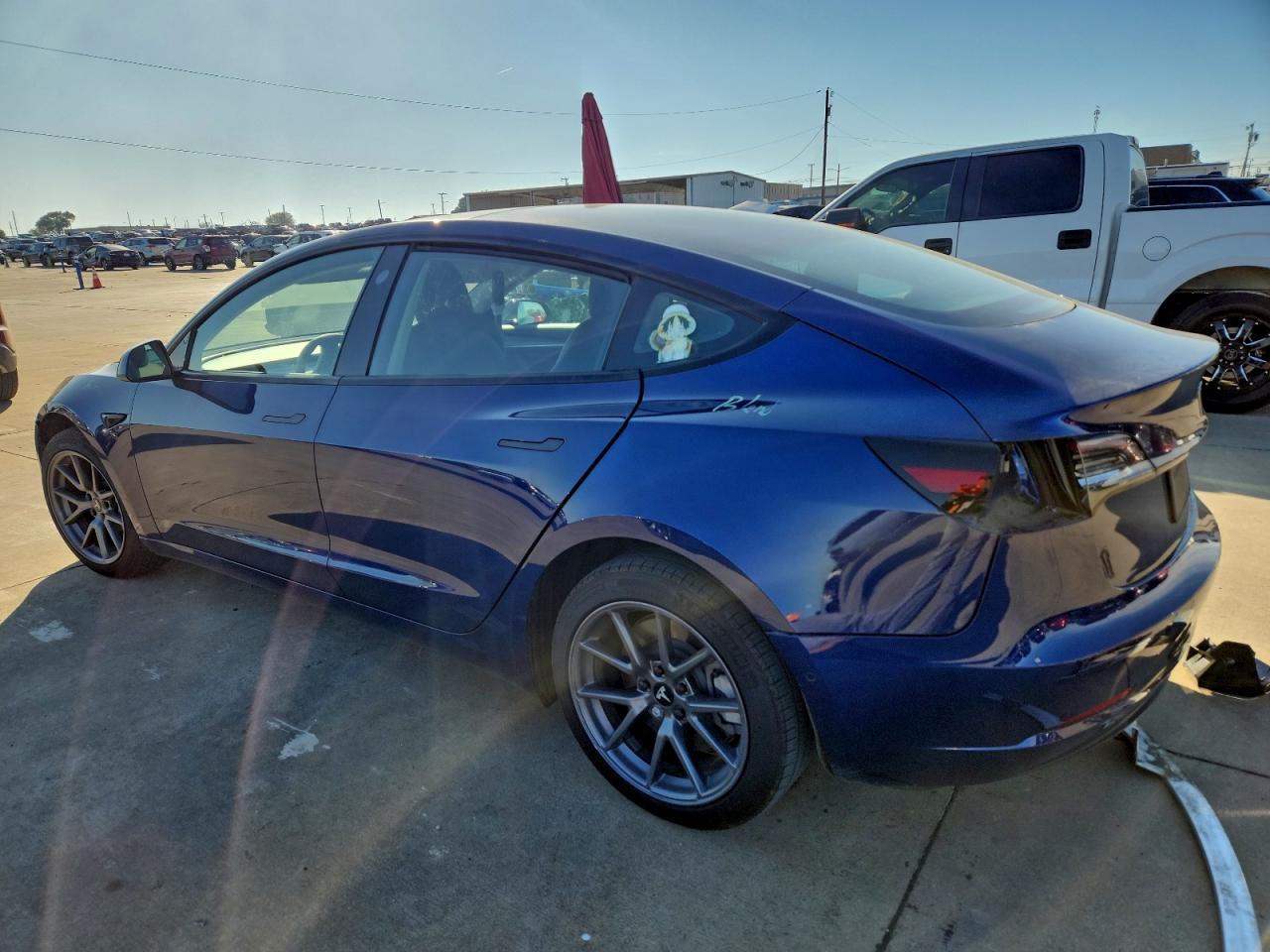 2022 Tesla Model 3 - Image 2