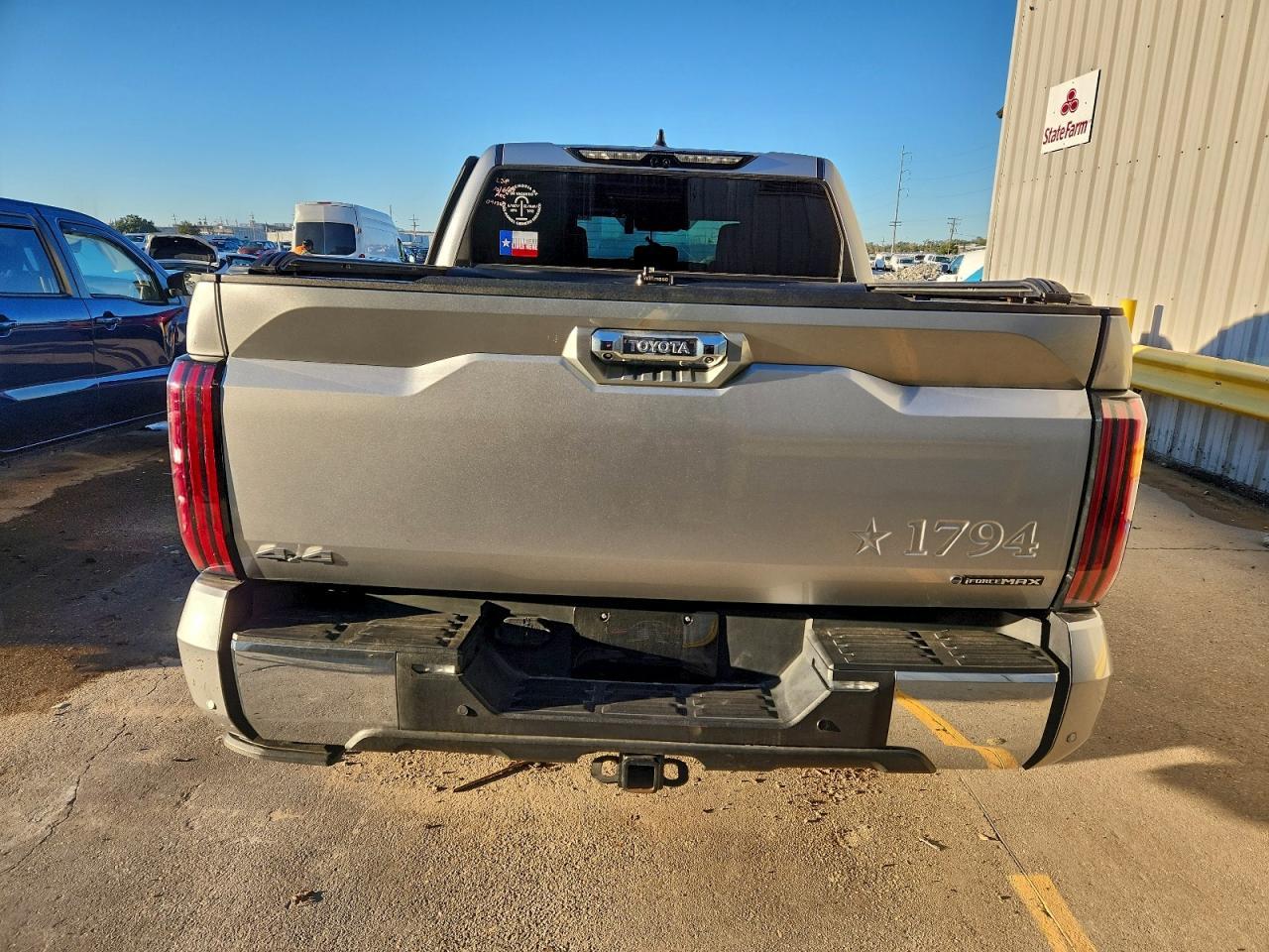 2025 Toyota Tundra Crewmax Platinum - Фото 6