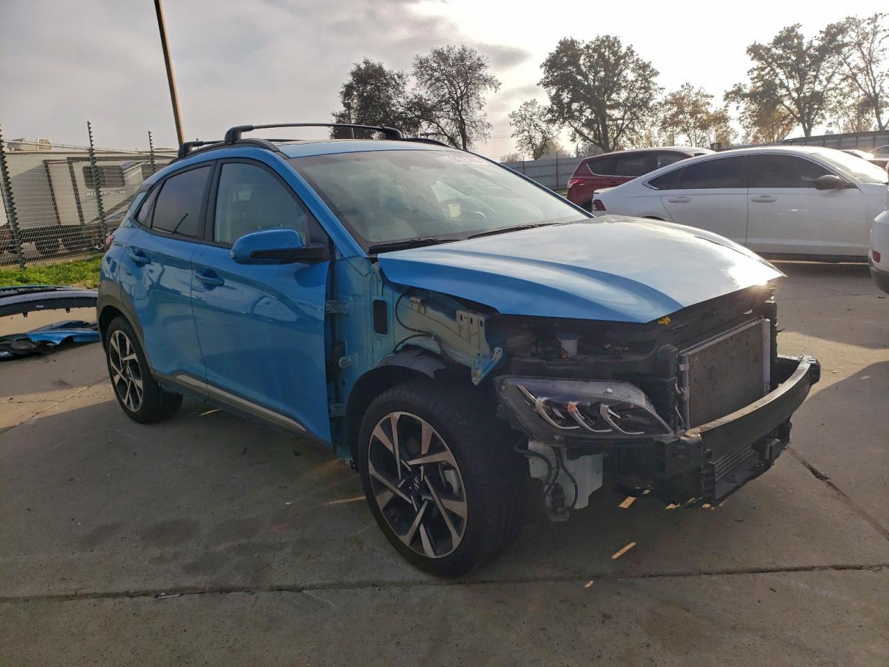 2022 Hyundai Kona Limited - Фото 4