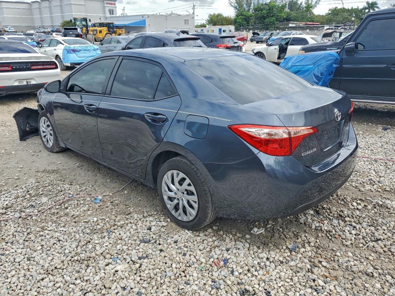 2018 Toyota Corolla L - Фото 2